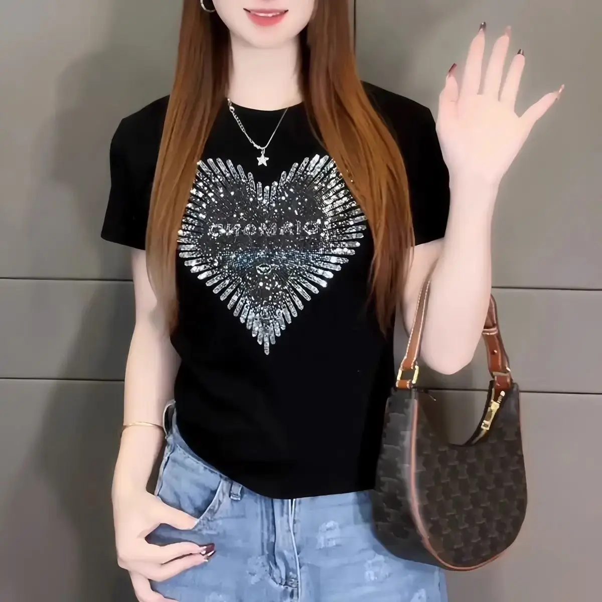 Slim Fit Short Sleeve Crew Neck T-Shirt Women's Summer New Design Diamond Decorated Versatile round Shoulder Top Polyester Fiber