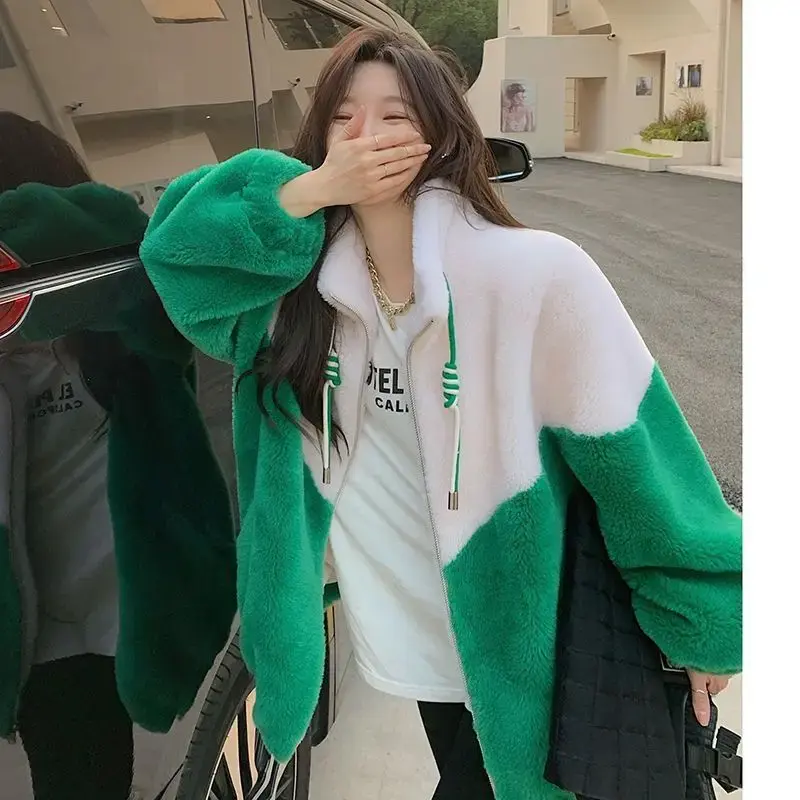 New Winter Hoodie Women's Loose Style Lamb Fur Vest Long Sleeve Casual Outerwear for Commuting And Students Fashionable