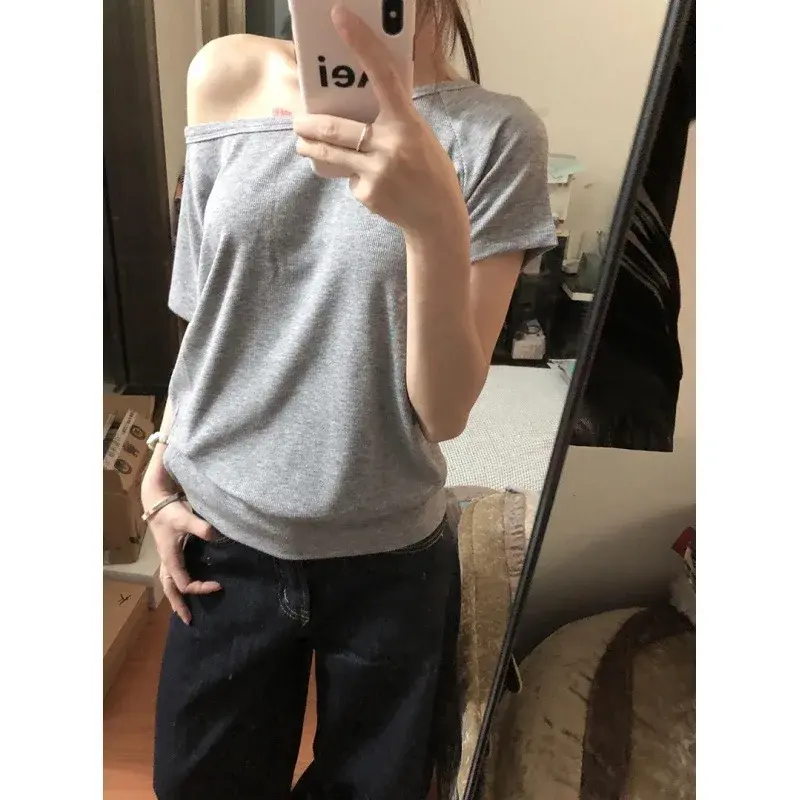 Grey Slimming Off-The-Shoulder T-Shirt Women's Summer 2024 New Design Sensibility Niche Short Sleeve Polyester Fiber Top