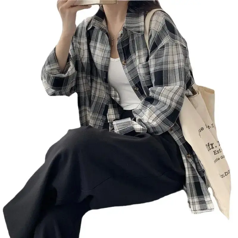 2024 Summer New Loose-Fit Vintage Plaid Shirt Women's Sensibility Niche Spring Autumn Coat Underwear Shirt Button-Up Regular Sle