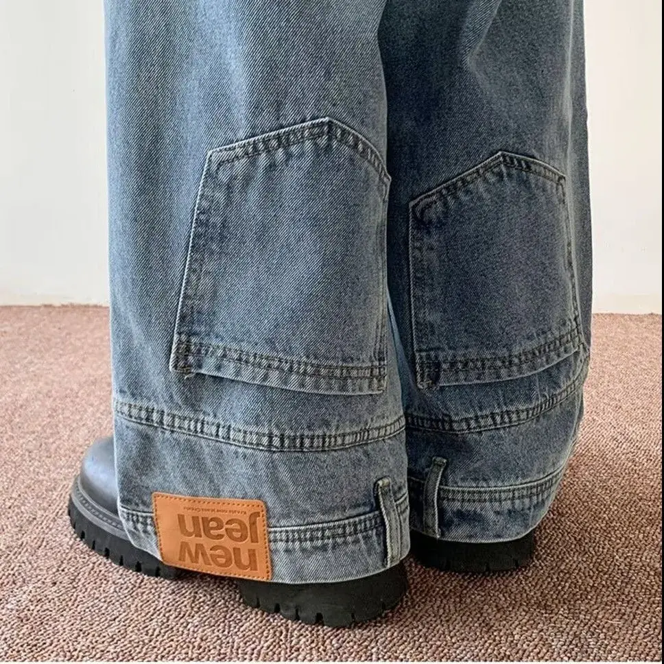 324
