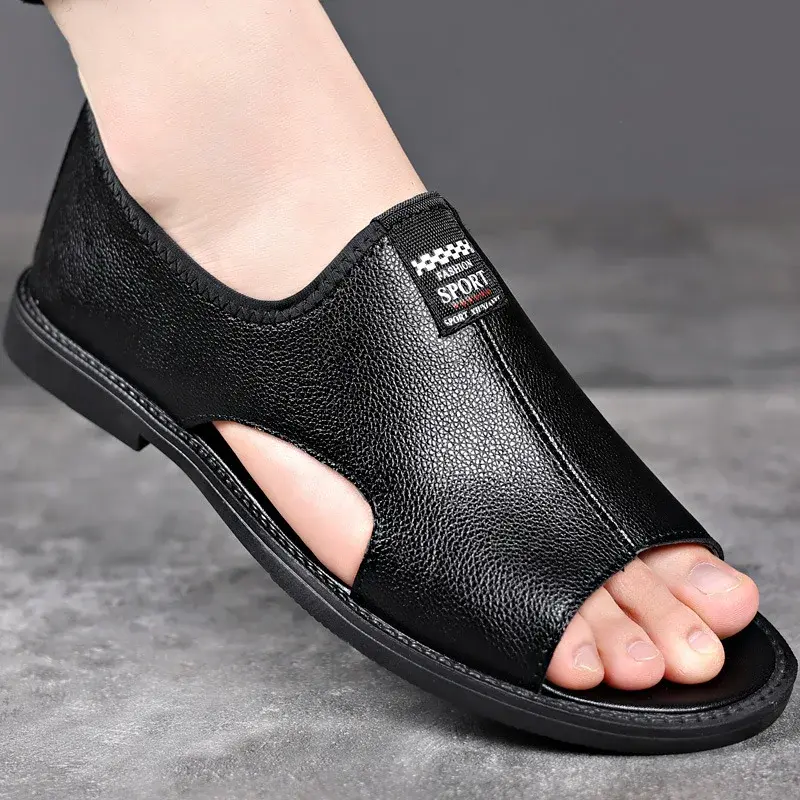 Summer Men's Breathable Slip-Ons Soft Sole Outdoor Fashionable Romans Versatile Casual Shoes Rubber Sole China Made