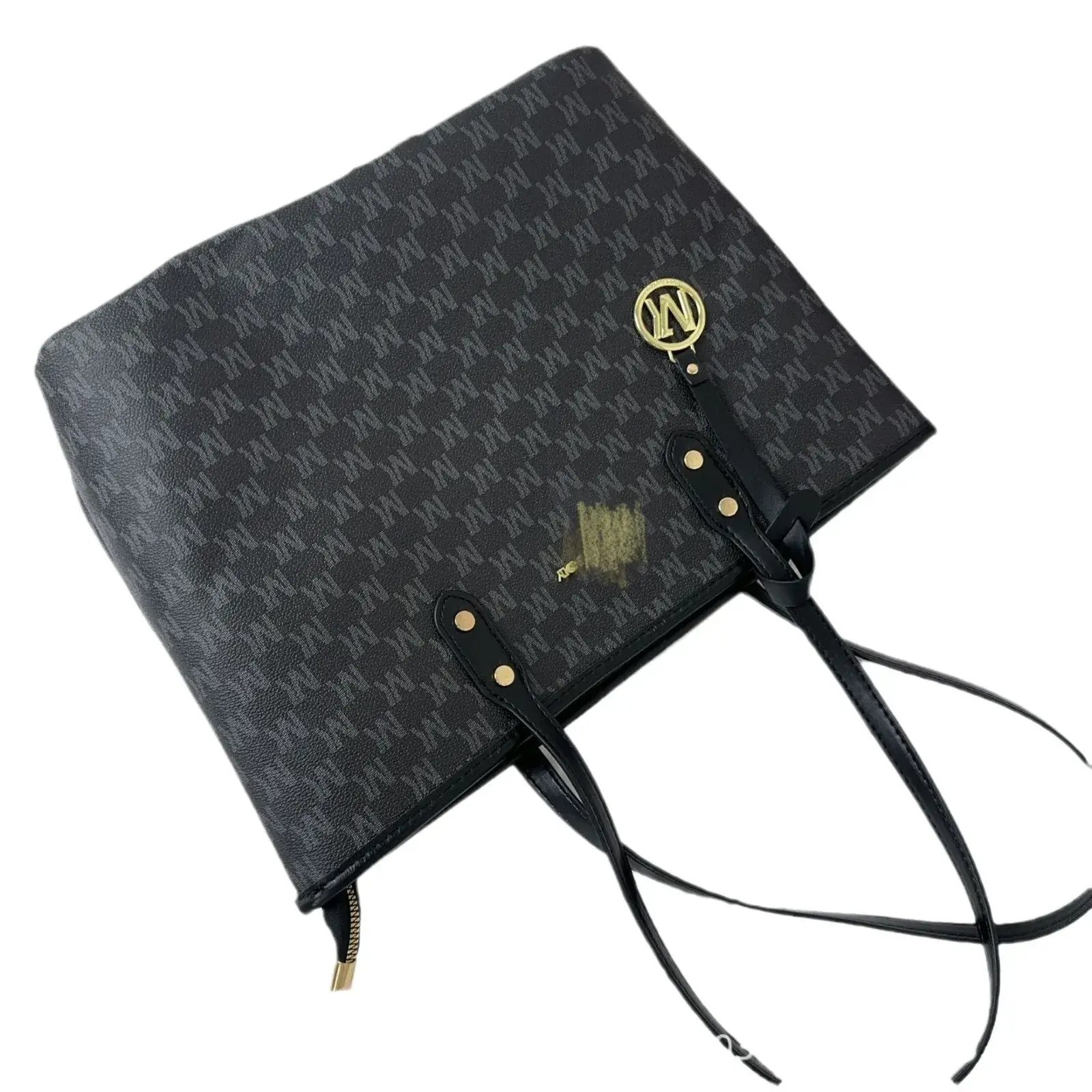 2023 New High-Quality Commuting Nicheins Handbag Large Capacity Single Shoulder Bag French Cherry Tote Bag Motorcycle Equipment 