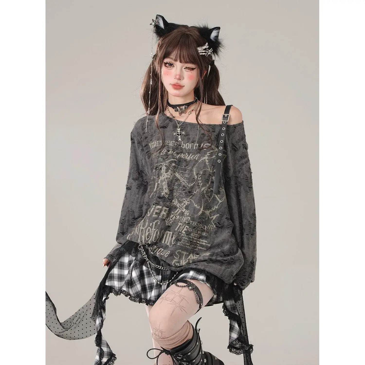 Sweet Spicy Girl Off-The-Shoulder Long Sleeve T-Shirt Women's Loose Fit Slimming Cover Up Sun Protection Top Trendy Early Autumn