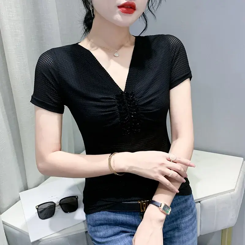 2024 Summer New Arrival Design SensibilityNicheV-Neck Embellished Short SleevesT-Shirt Women's Slimming Versatile Top