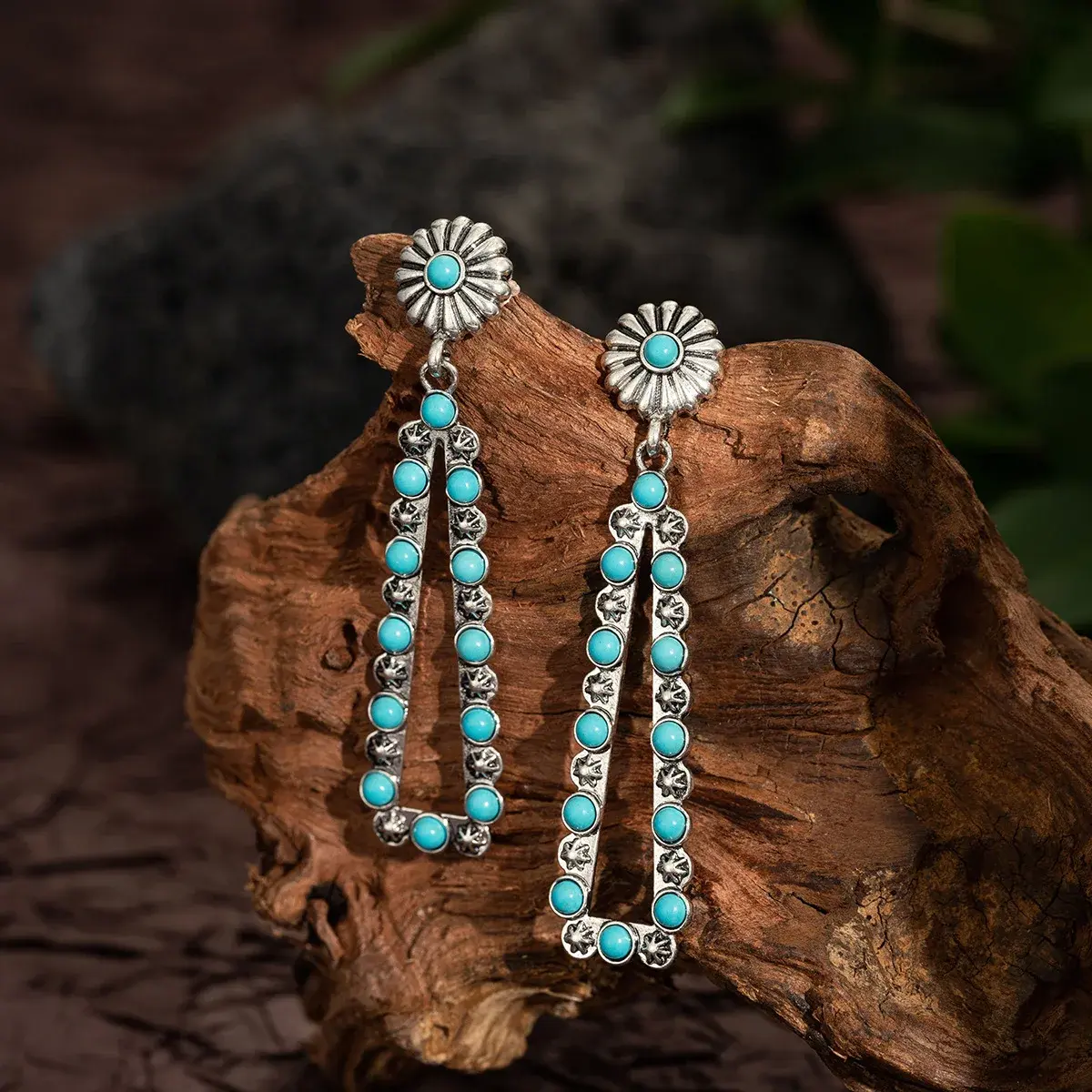 Vintage Natural Stone Earrings Fashionable Green Aloe Ear Pendants Bohemian Ethnic Long Ear Decorations For Women