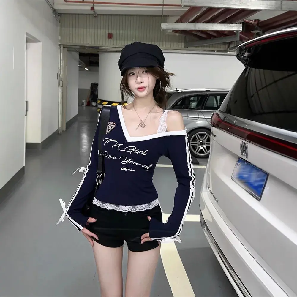 American Style Long Sleeve V-Neck Shoulder Bared T-Shirt Women's Slim Fit Design Lace Splicing Base Shirt Top for Autumn
