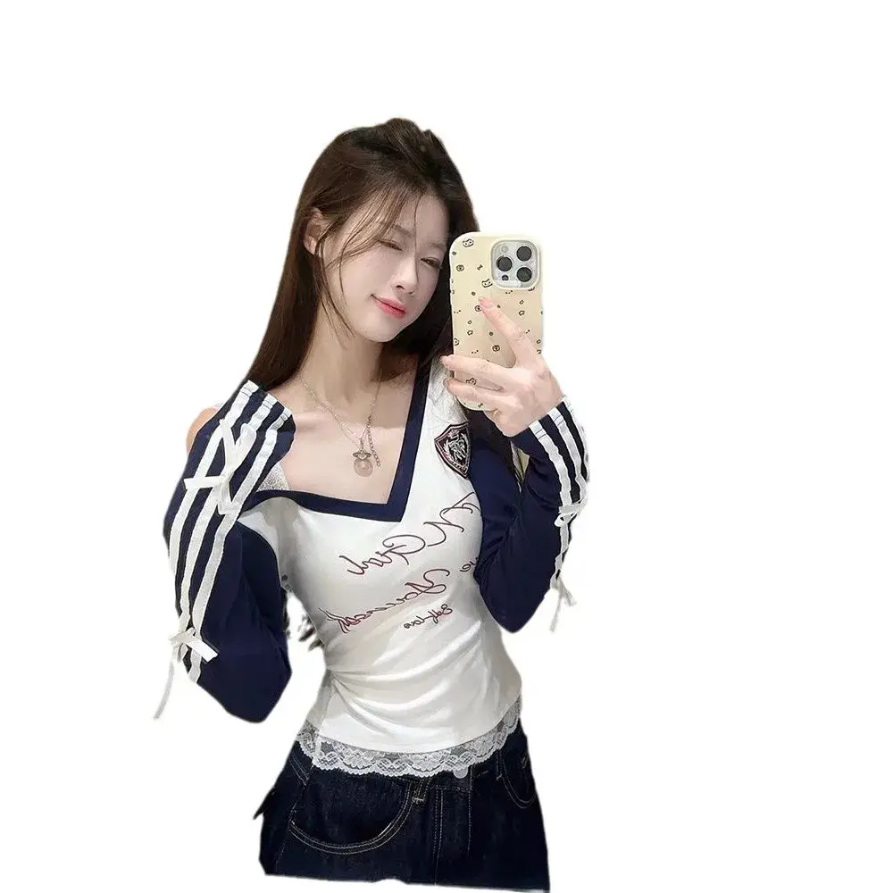 American Style Long Sleeve V-Neck Shoulder Bared T-Shirt Women's Slim Fit Design Lace Splicing Base Shirt Top for Autumn