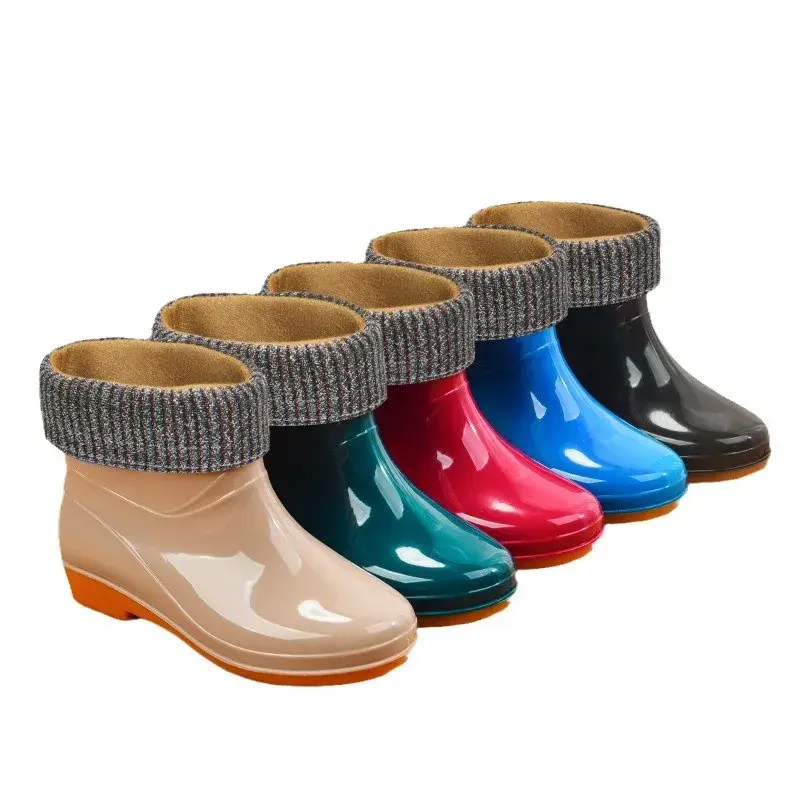 Fashionable Short Women's Rain Boots Waterproof Outdoor Shoes Anti-slip Warm Boot Cute Student Outdoor Shoes PVC Material