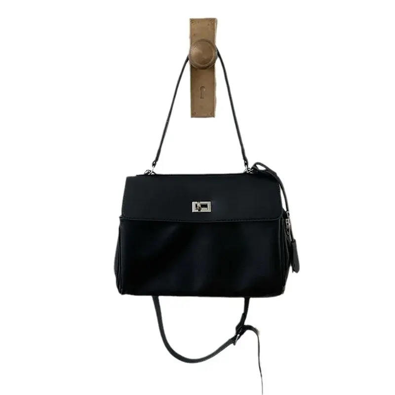 Women's 2024 New Trendy Korean Niche Handbag Large Capacity Stylish Underarm Bag Quality Feeling Cross-border Trade Bag