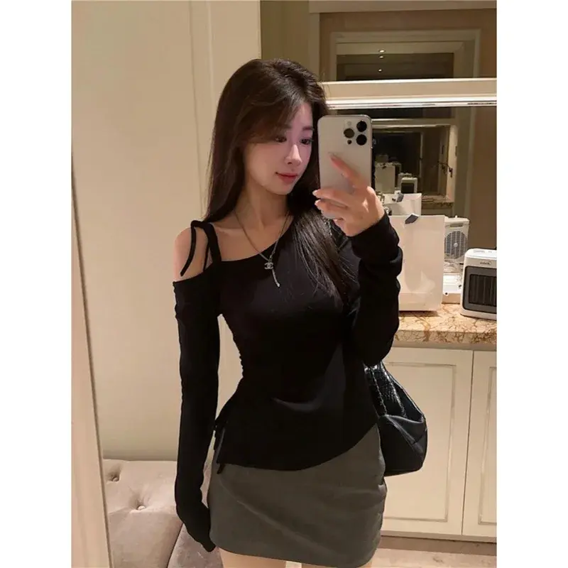 Sexy Sweet Spicy Shoulder Bared Long Sleeve T Shirt Women's Early Autumn New Irregular Belted Split Design Sensual Top