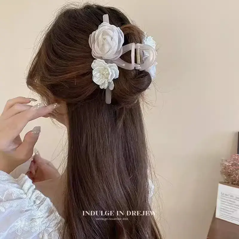 Elegant Tea Rose Hair Clip Women's New Chinese Style High-End Sensation Back of Head Bun Clip Shark Fin Clip Professional Salon