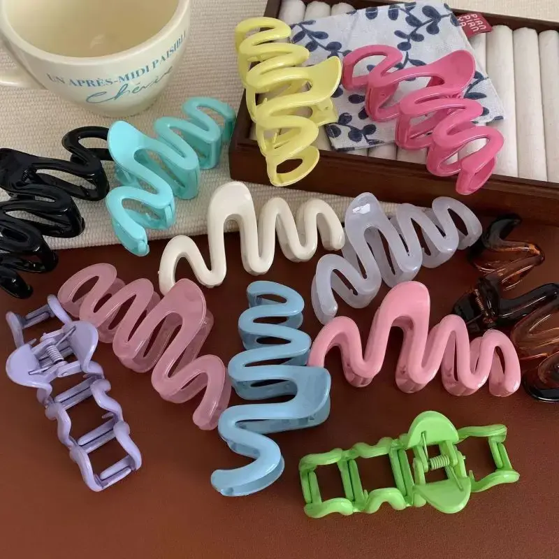 324