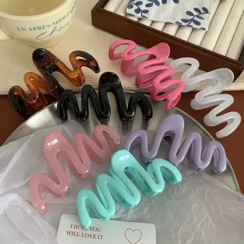 Summer Hot Sale Of The Season New Jelly Color Wave Large 13CM Hair Claw Super Large Clip for Back of Head Bun Shark Clamp Profes
