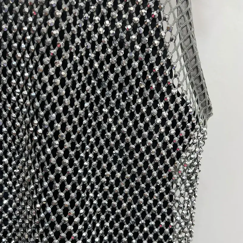 Spring 2022 New Luxury Lightweight Hollow Out Cropped Vest Top Sexy Aesthetic Diamond Embellished Polyester Fiber Tank Top