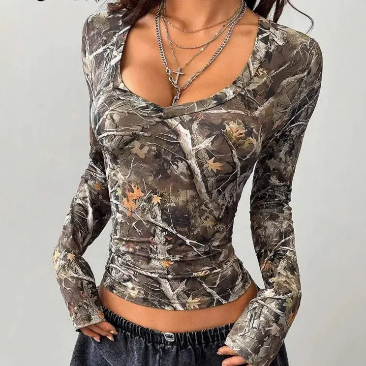 Fashionable Camouflage Branch Pattern U-Neck Slim Fit Belly Baring T-Shirt for Women Sexy Design Retro Style Casual Top