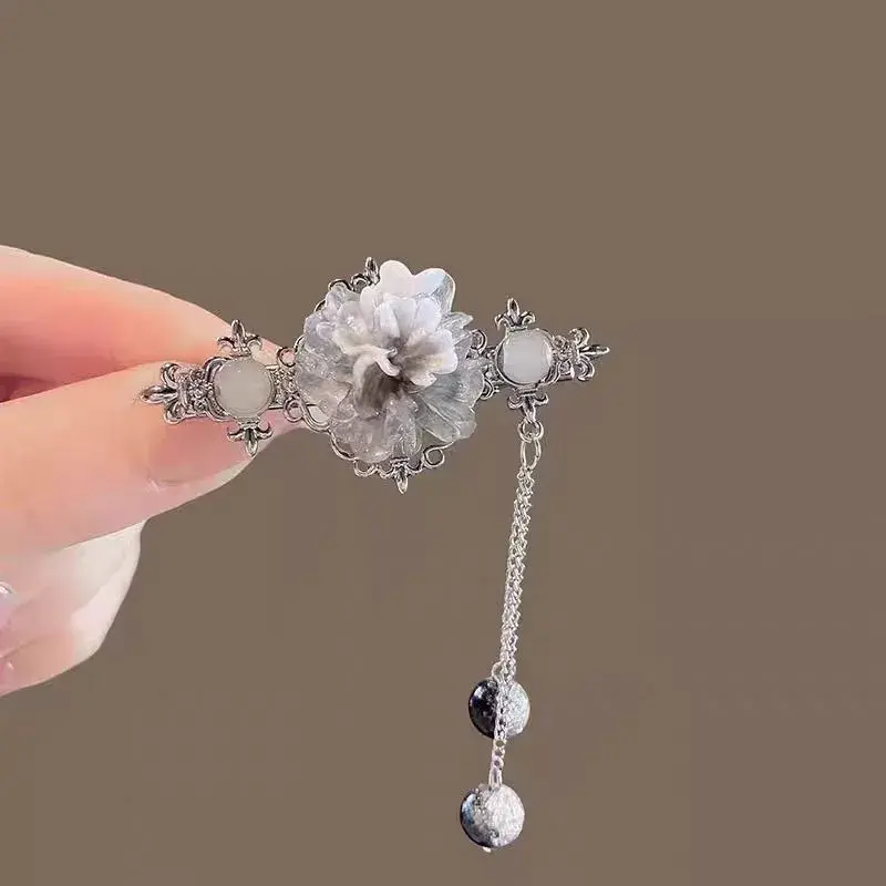 Sweet Cool Butterfly Hair Clip Women's Luxury Personality Y2K Side Bangs Clamp Ins Niche Design Hair Card Professional Salon Par