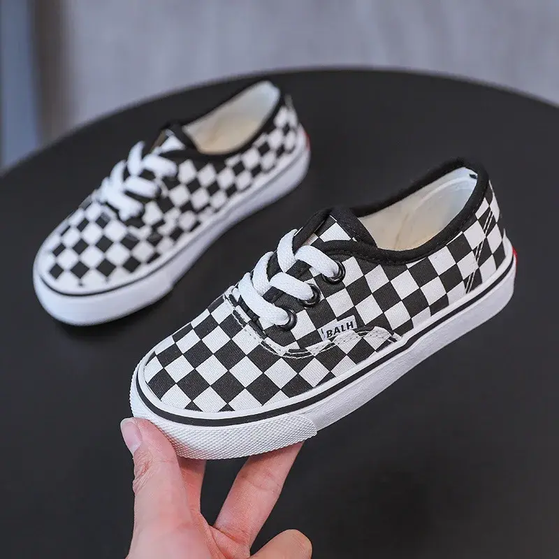 Children's Canva Shoes 2024 Spring Season Boys Women's Sports Board Shoes Korean Style Baby Parent White Casual Trendy