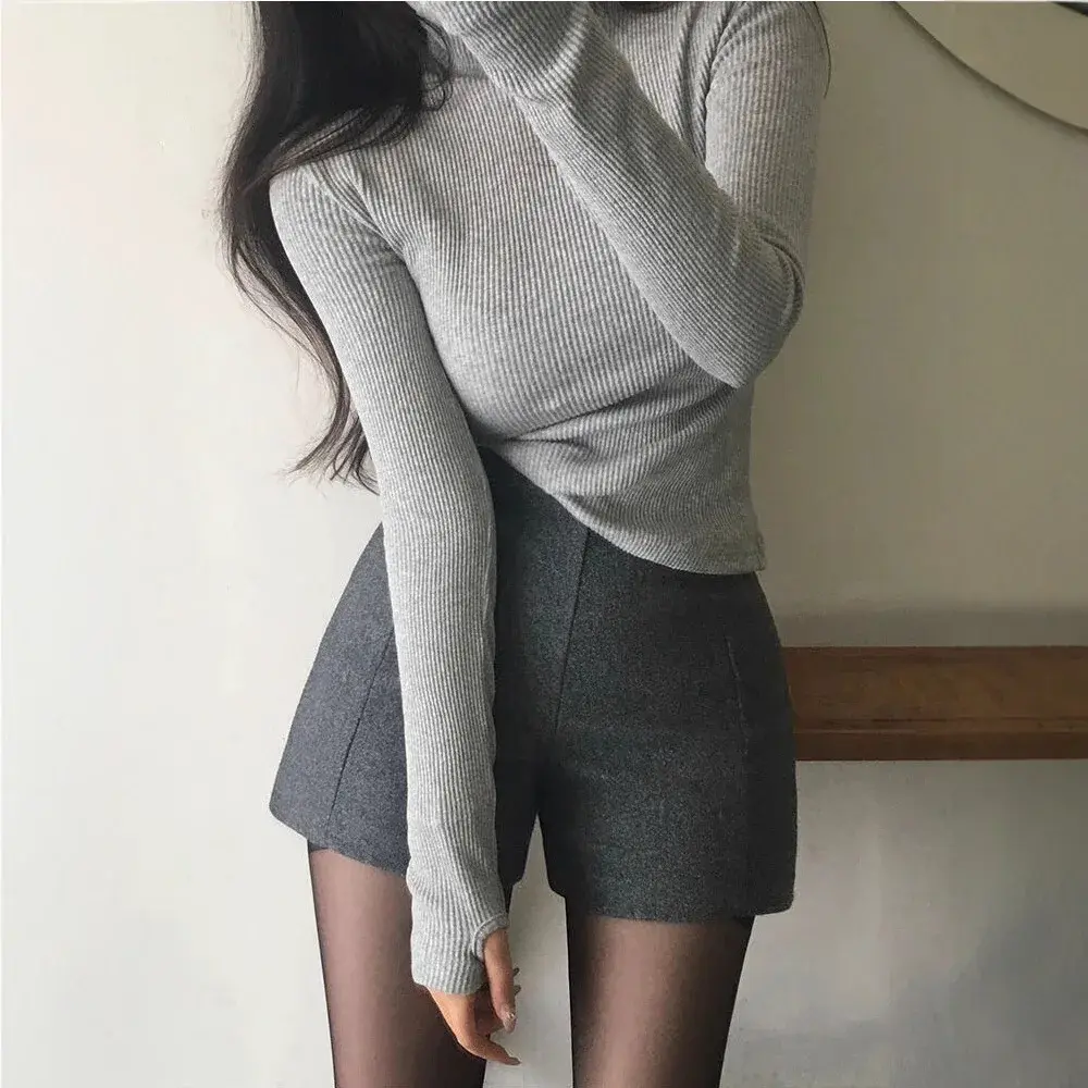 GreyWoolenshorts Women's High-Waisted Slimming Korean Style Sweatshirts Bottoms Three-Quarter Length Trousers For Winter 2024