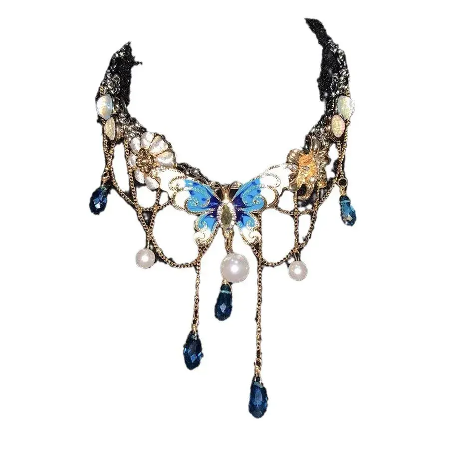 Flower Season Spicy Girl "Blue Wild" Titanium Steel Necklace Spicy Girl Butterfly Heavy Work Niche Vintage Vintage Clavicle Chai