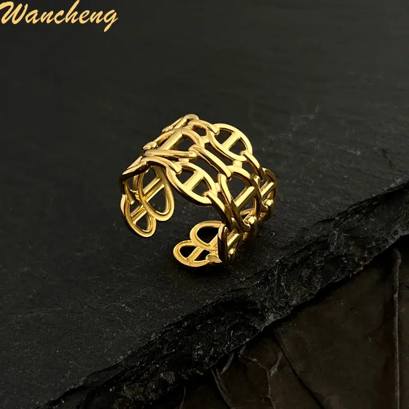 Vintage Fashionable Stainless Steel Ring Coated 18K Gold Simple Versatile Titanium Steel Open Design Sensibility Ring