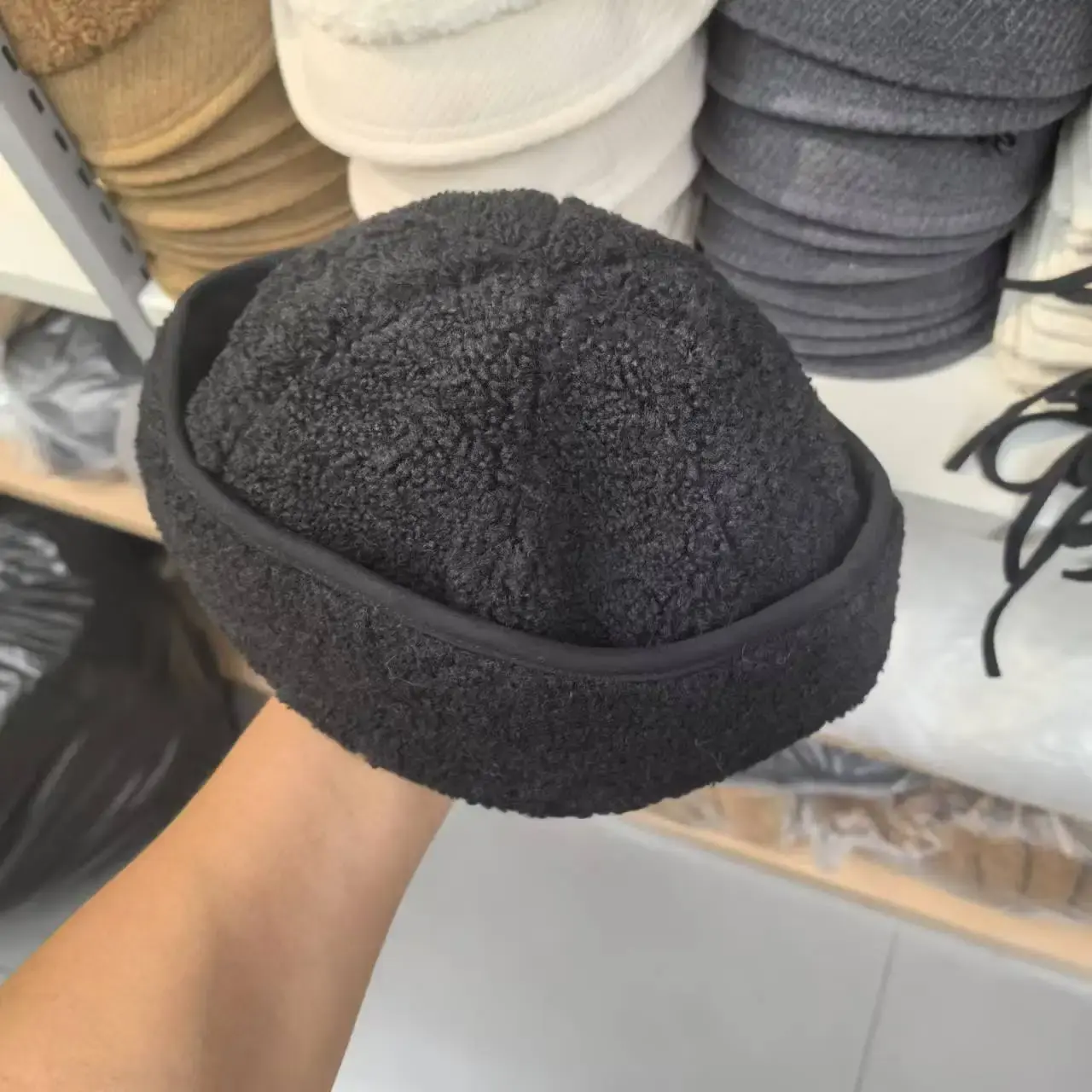 Hot Sale Of The Season New Women's Winter Lamb Fur Baseball Cap Cycling Ear Protection Flying Hat Fleece Lined Thickened Lei Fen