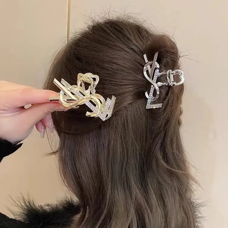 Hot Sale Of The Season New Medium Size Luxury Metal Hair Claw Women's Elegant Shark Clamp Stylish Hair Accessory for Professiona