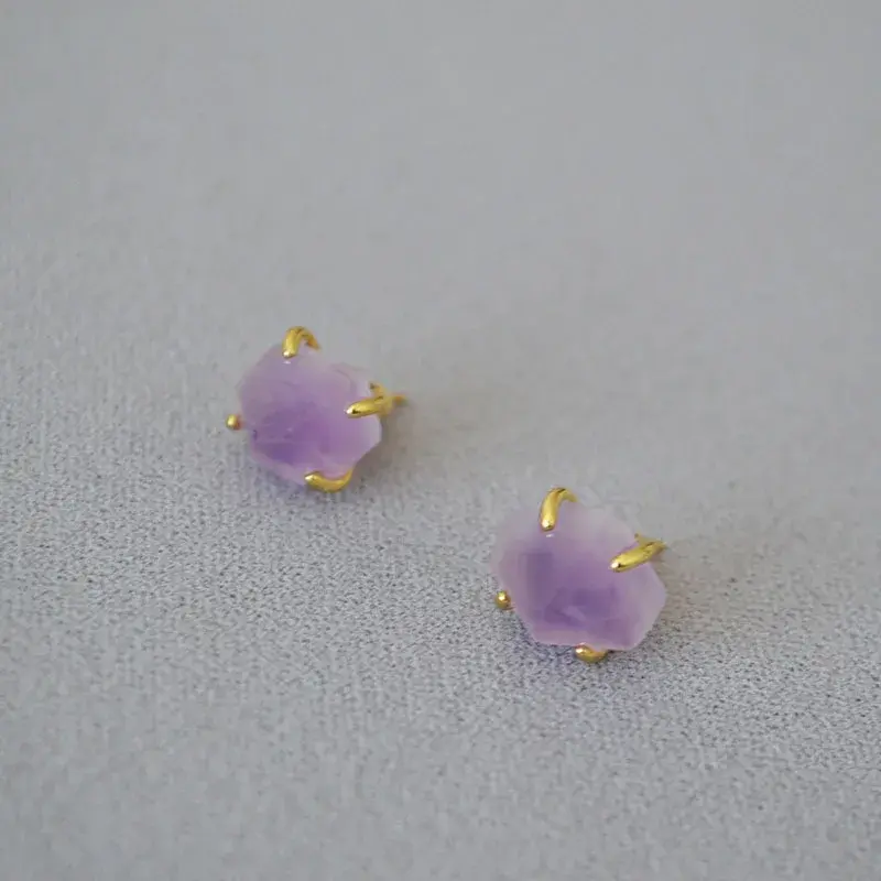 Niche Luxury Bronze Gold Plated Quartz Inlaid Irregular Shaped Sea Blue Crystal 925 Silver Needle Earrings For Women