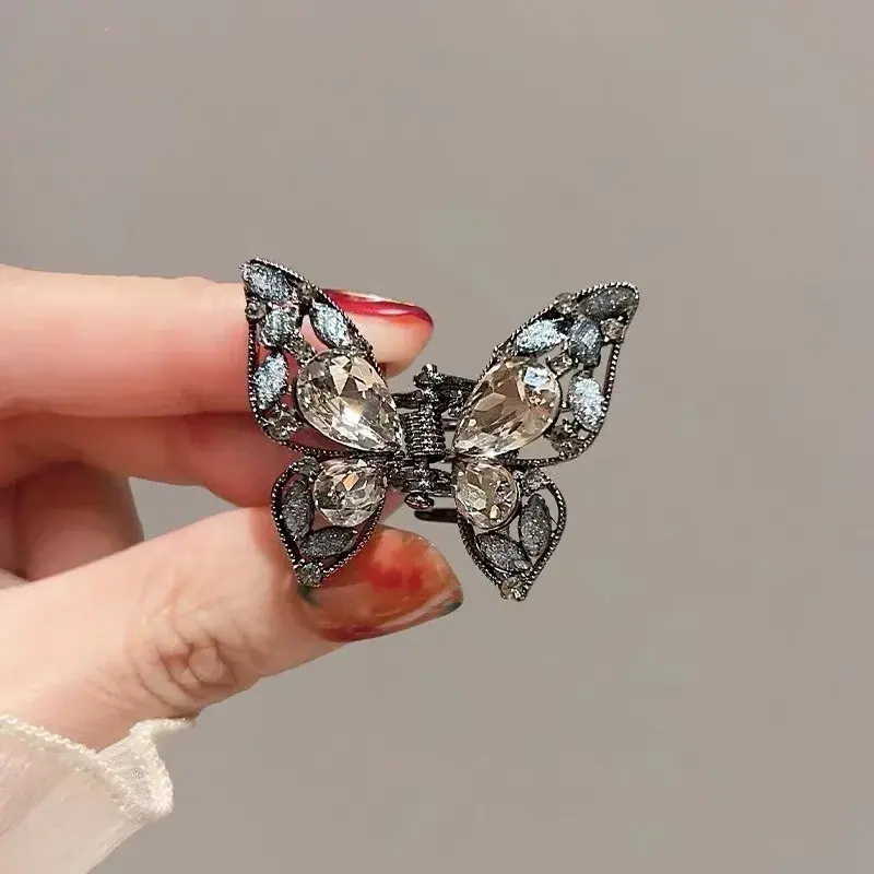 Retro Gentle 3D Butterfly Hair Clip Fairy Headwear Small Size Elegant Hair Accessories Professional Salon Hair Division