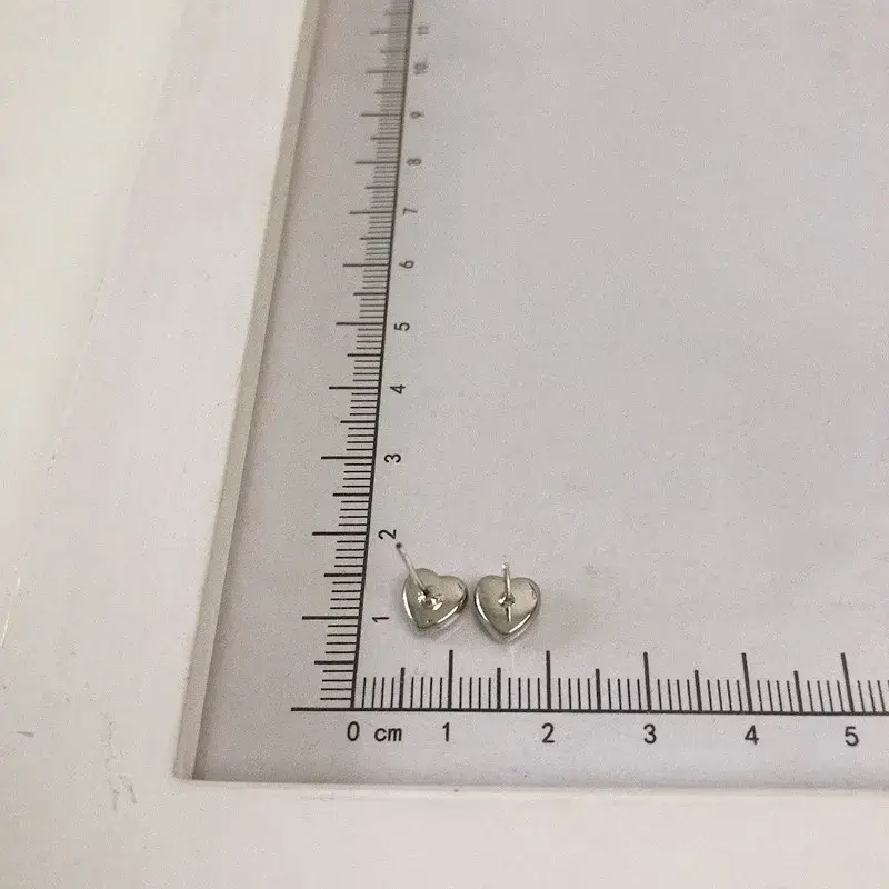 Mini Heart-Shaped Earstuds In Japanese Style For Women Sleep-Friendly No Need To Remove Pear Blossom Design Casual Earrings