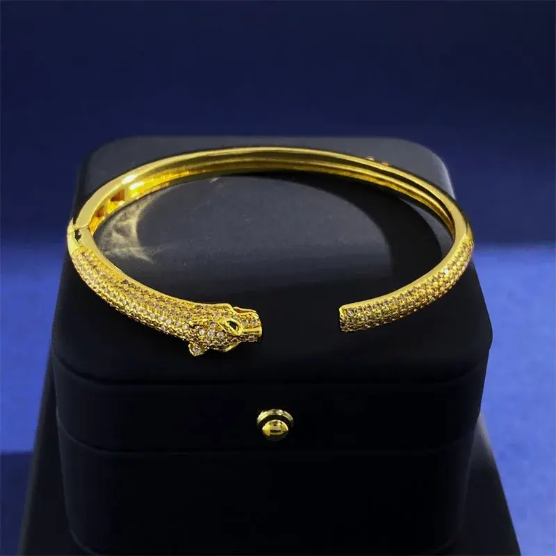 Fashionable High-End Feel Leather Bracelet New Couple Design Men's Women's Style With Embellished Tiger Head Open Bracelet