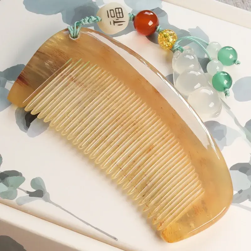 Natural Yellow Bull Horn Comb Thickened Portable Women's Comb Fine Tooth For Long Hair Engraved Chinese Characters Hair Salon Pr