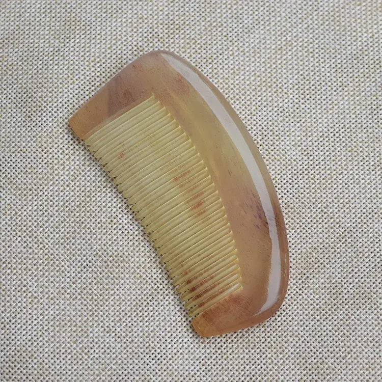 Natural Yellow Bull Horn Comb Thickened Portable Women's Comb Fine Tooth For Long Hair Engraved Chinese Characters Hair Salon Pr