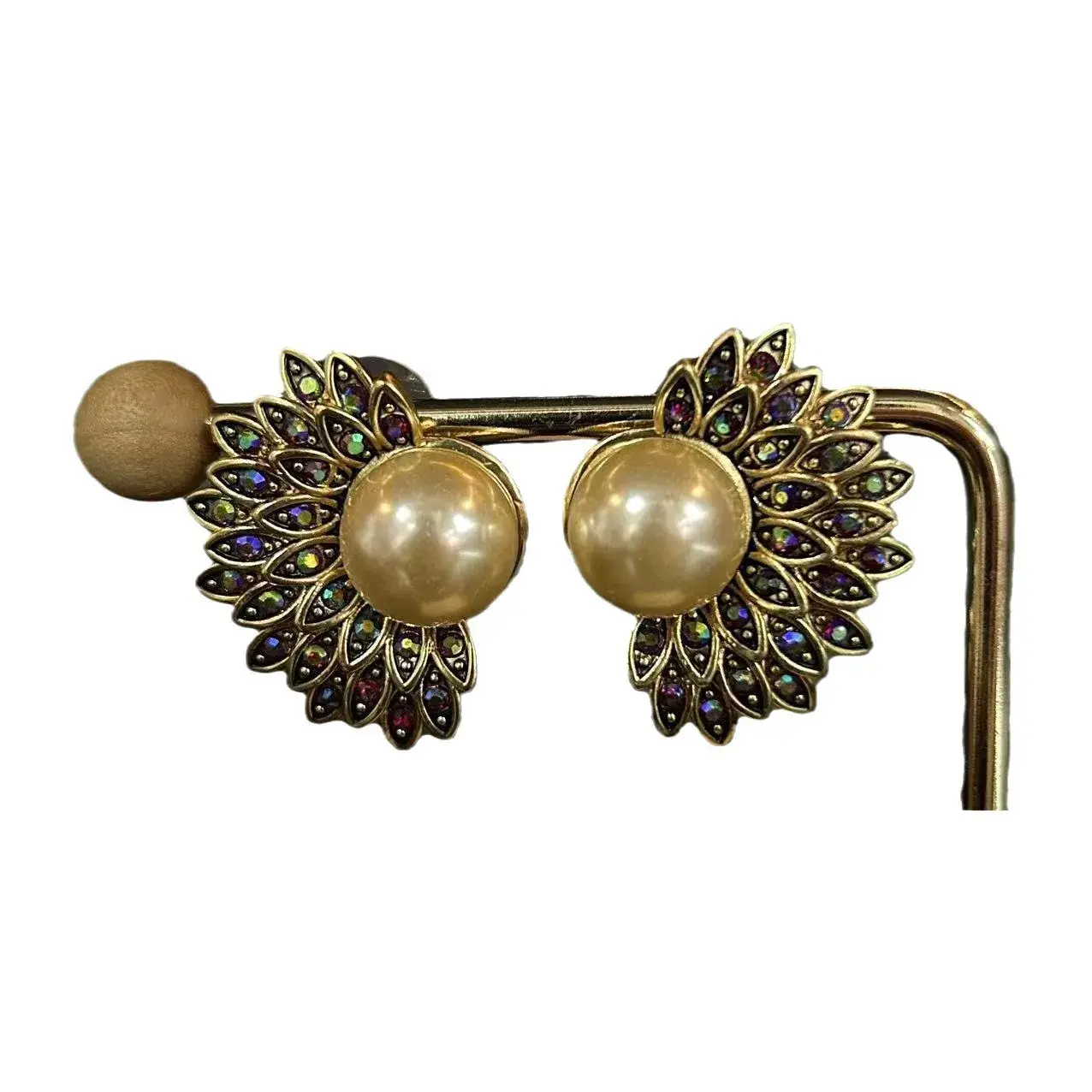 Women's Vintage French Style Collar Necklace And Earrings Set Qingdao Middle Age Fashionable Commuter Sunflower Necklace