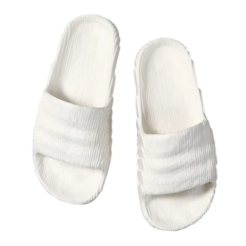 Trendy Outdoor Home Use Slippers For Men Summer Anti-Slip Pool Slippers Casual Wear PVC Base Ins Trendy Summer Men's Sandals