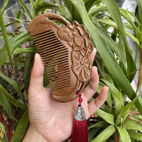 Natural Gold Thread Sandalwood Carved Wooden Comb Massage Anti-Hair Loss Static Electricity Home Gift Professional Salon Brush