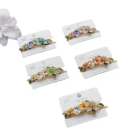 Crystal Embedded Hair Clips Spring Clamp Fashionable Diamond Studded Side Bangs Hair Grips Professional Salon Hair Accessories