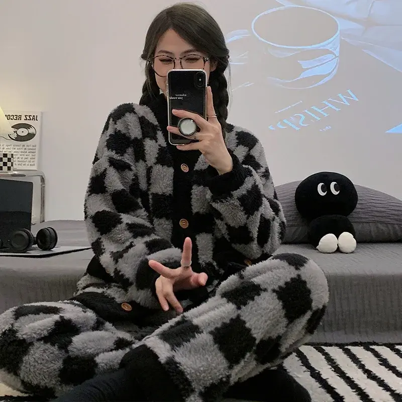 Checkered Velvet Padded Simple Women Sleepwear Autumn Winter Season French Style Home Use Clothes Set Can Be Worn Outside