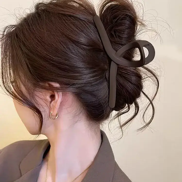 Matte Brown Shark Hair Clip Women Large Size Hair Accessories Professional Salon Sectioning And Fixation Hair Clips