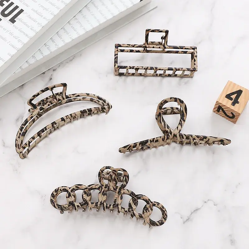 Elegant Large Size Leopard Print Shark Clamp Hair Accessories French Vintage Hairgrips Stylish Hair Clips for Professional Salon