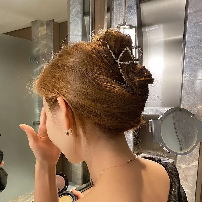 Elegant Large Size Leopard Print Shark Clamp Hair Accessories French Vintage Hairgrips Stylish Hair Clips for Professional Salon