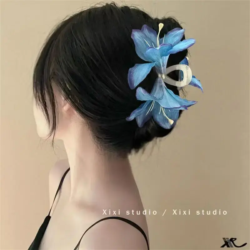 New Ultra Fairy Beautiful 3D Lilies Flower Hair Clip Headwear Floral Hair Accessories Back of Head Stylish Hair Grips