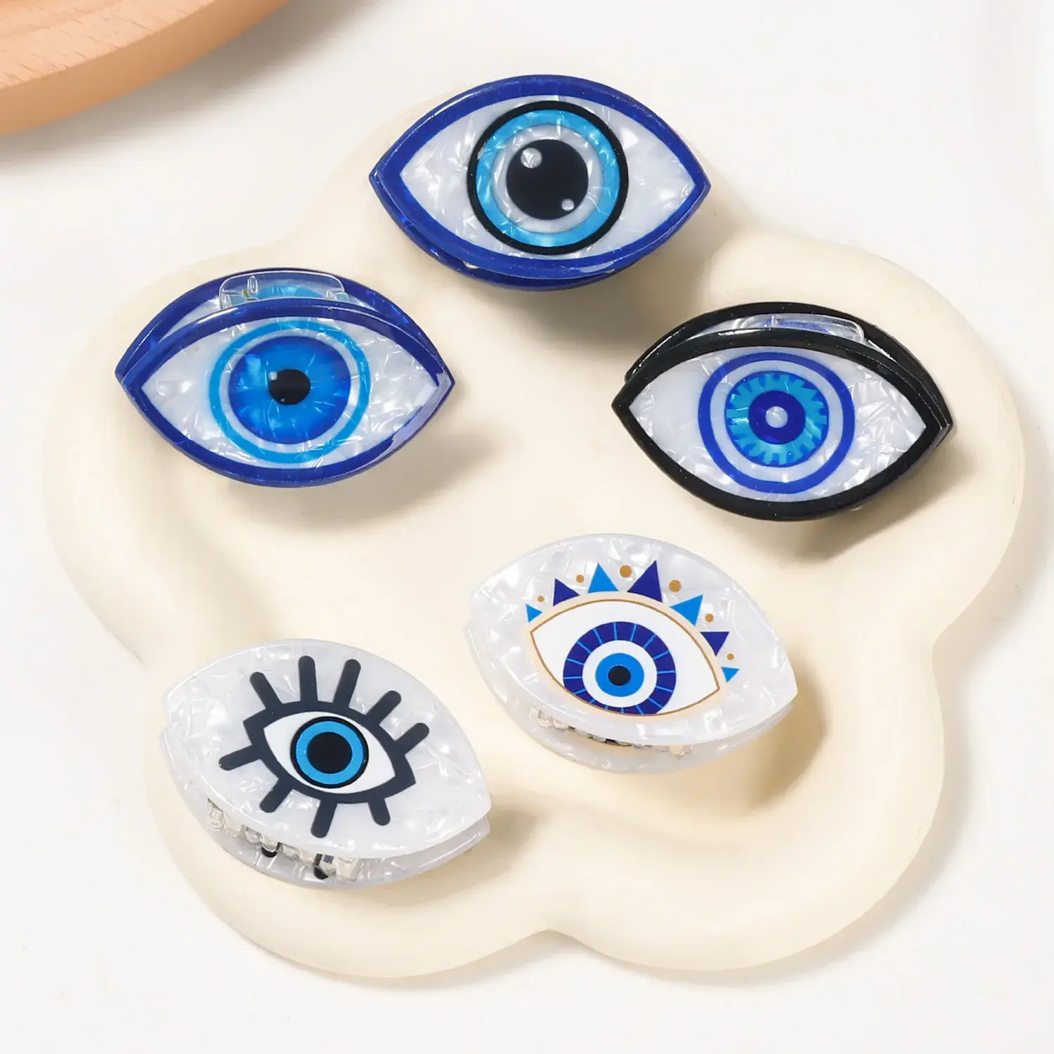 Goresis Ins Bright Eye Hair Clip Elegant Shark Clamp Devil Eye Hair Gripper Women's Hair Accessories Headwear Professional Salon