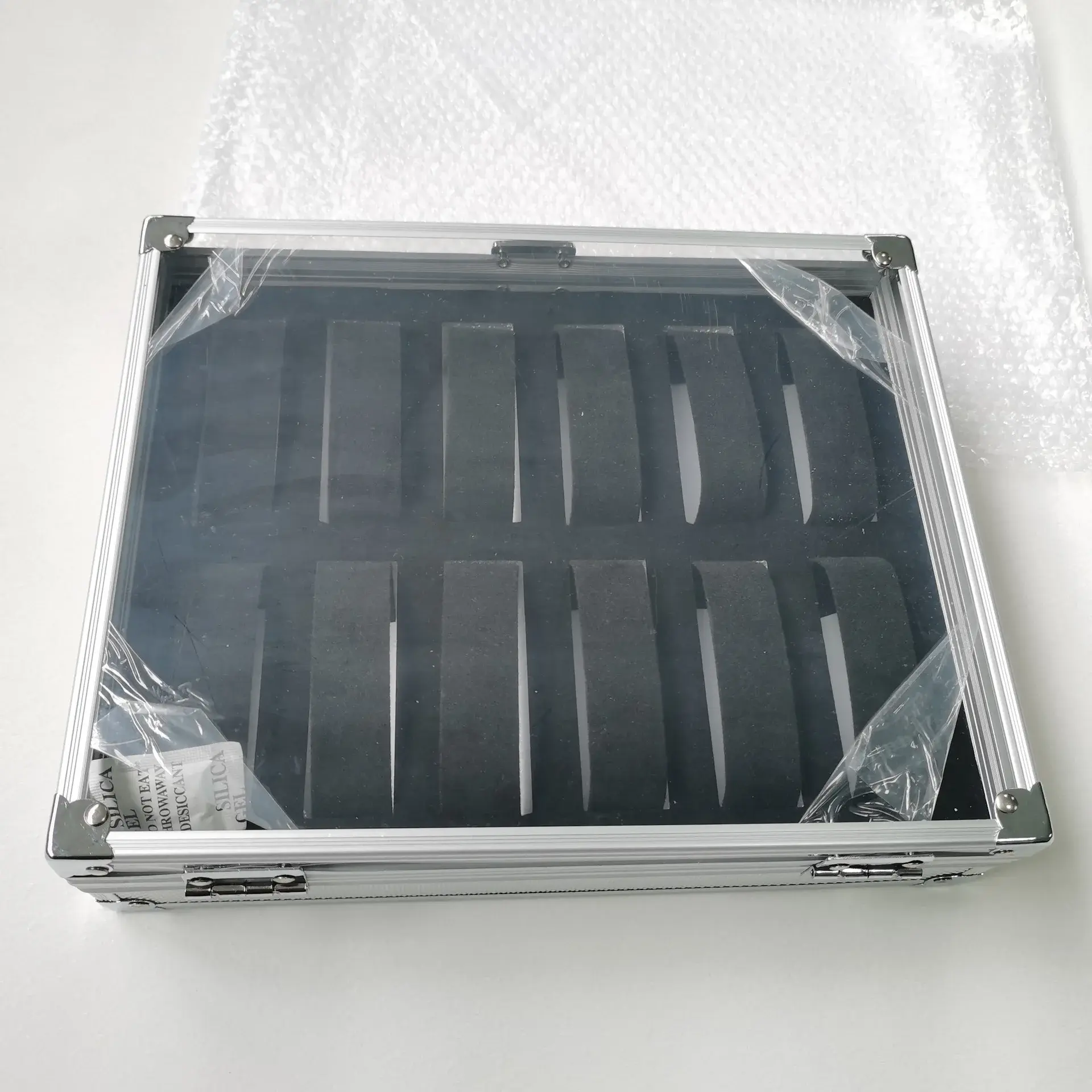 High-End Black Aluminum Alloy Watch Box 12-Piece Set Watch Case Luxury Watch Display Boxes For Storefront Or Personal Use