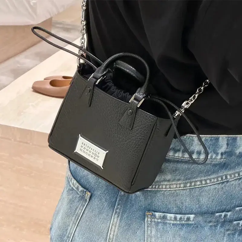 Fashionable Versatile Niche Design Women's Camera Bag Single Shoulder Slant Cross Handbag Genuine Leather Food Basket Bucket Bag
