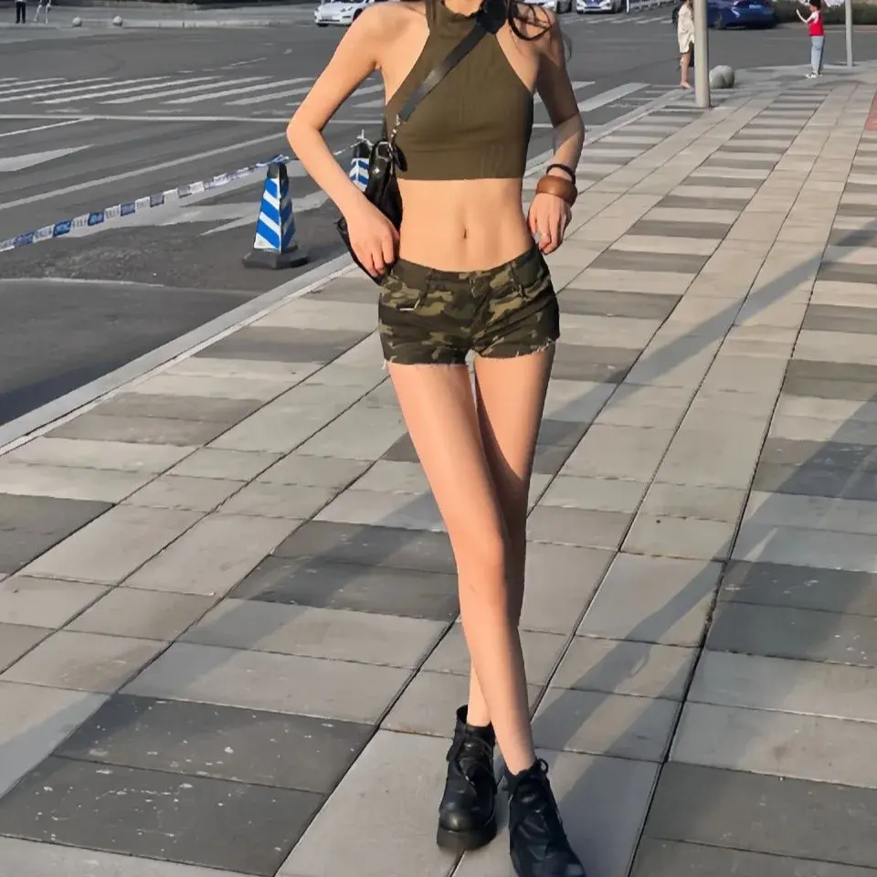 Low Waist Camouflage Denim Shorts Women's Millennium Style Hot Pants Tight Fitting Shorts Summer New Arrival Cotton Blend