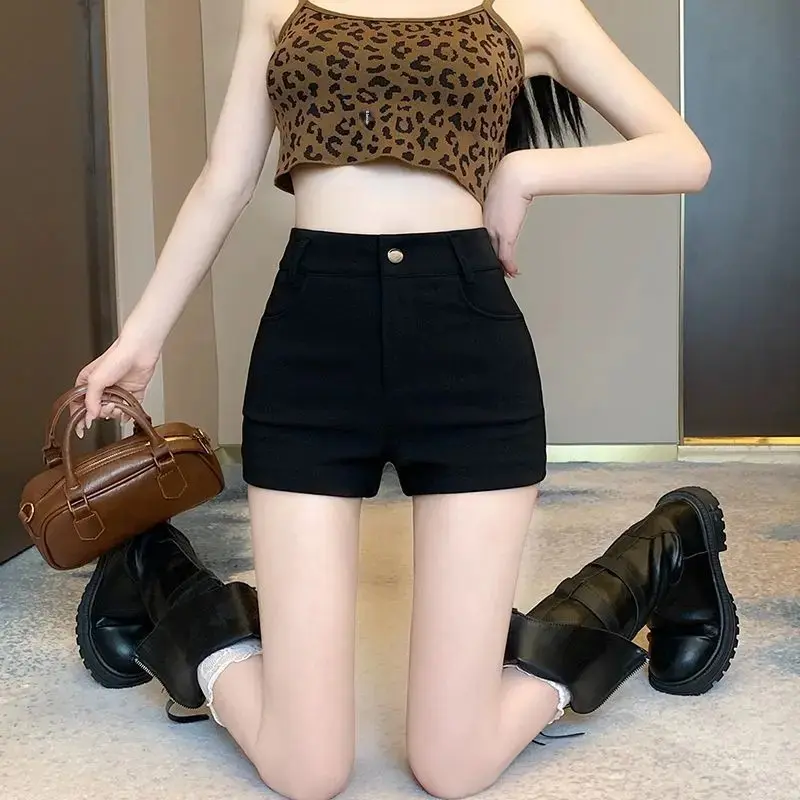 Versatile Elastic Shorts High-Waisted Slimming Thin Style Women's Plus Size A- Line Black Shorts Trendy Spring Summer 2025