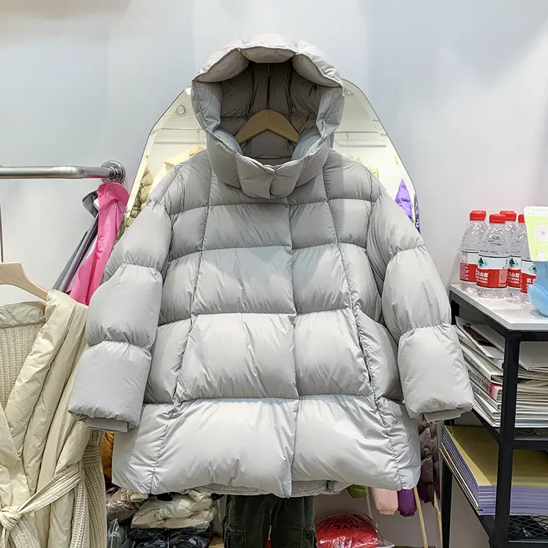 Down Jacket Women 2024 New European American Fashionable Outerwear Female Demure White Duck Down Coat Lady Warm Puffer Jacket