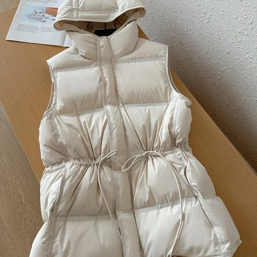 Spring Waistcoat Down Jacket Women Short Waist Slimming Vest Vest Coat 2024 New Fashion European Winter White Duck Down