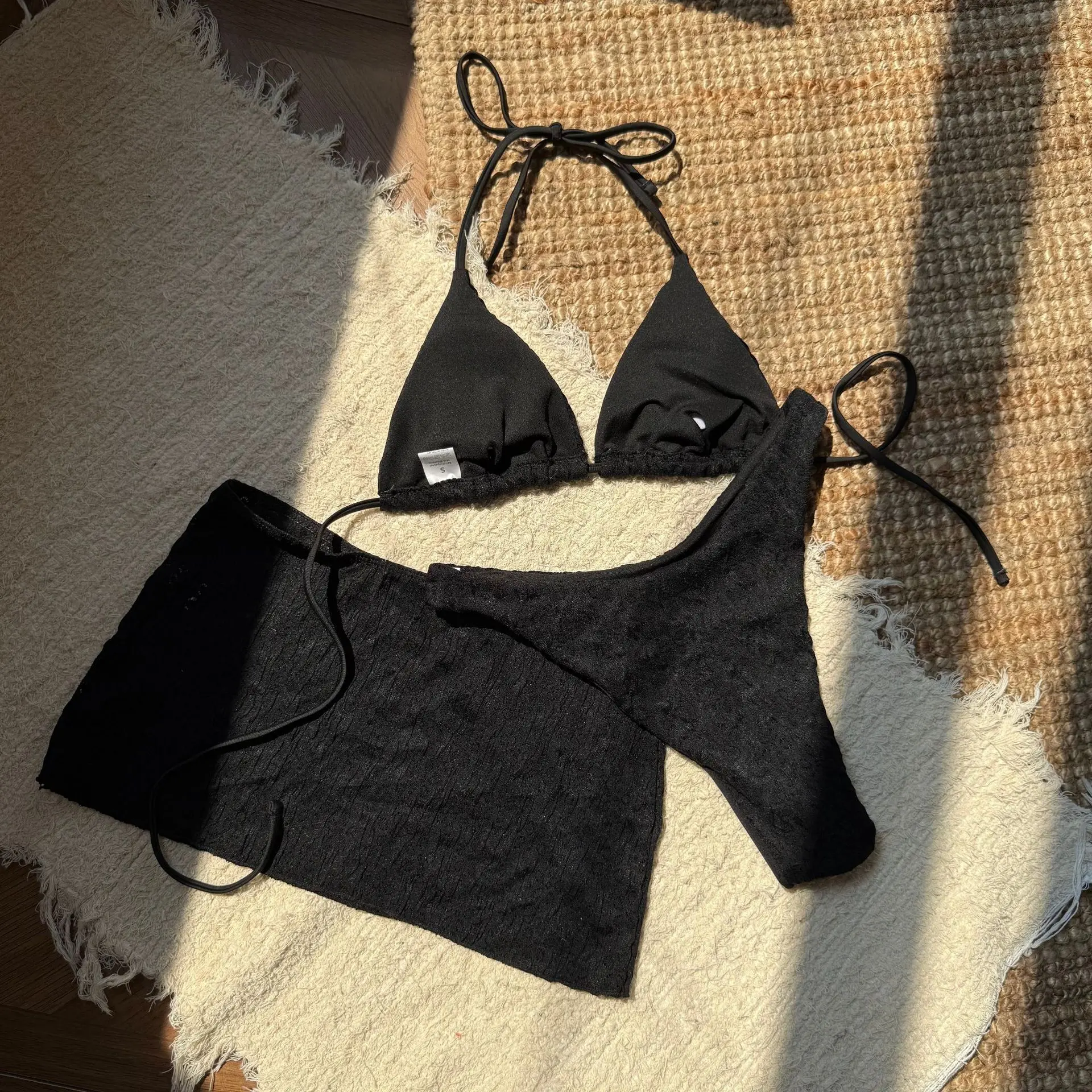 2025 new fashionable swimsuit women's lace skirt split bikini three-piece seaside beach swimsuit